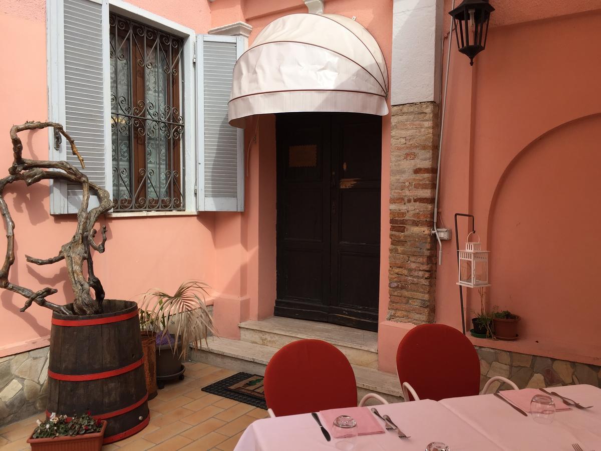 Il Duca Bianco Hotel Calosso Exterior foto